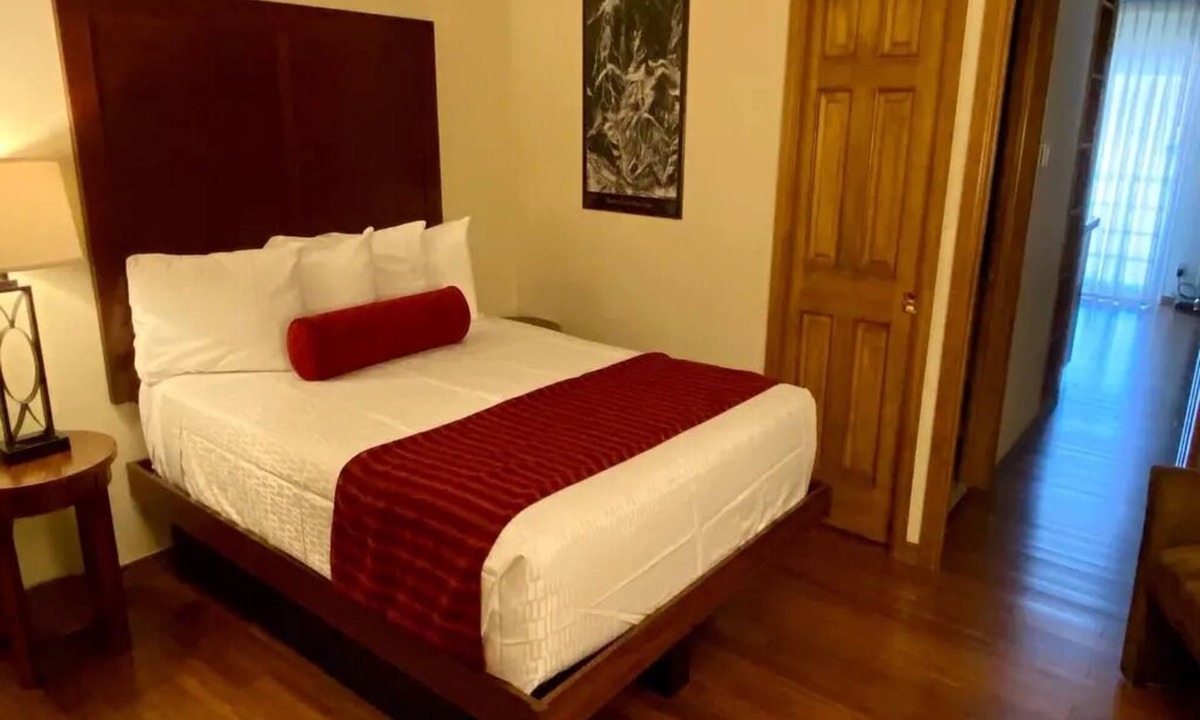 Avon Hotel | Private Bedroom in Shared Unit - Beaver Creek - 3/21 to 3/28/25