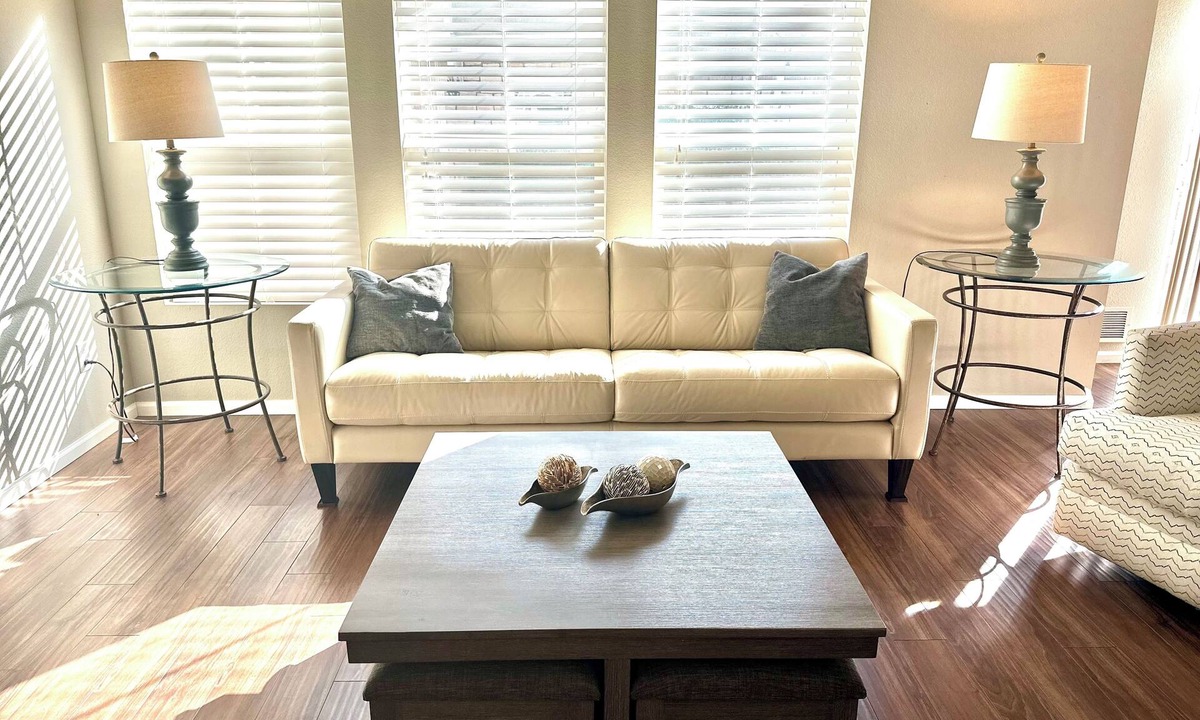 Meridian House | Private Clean Townhome with Attached Garage