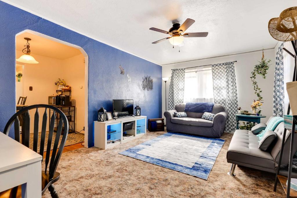 Craig House | Private Deck & Yard: Pet-Friendly Craig Townhome!