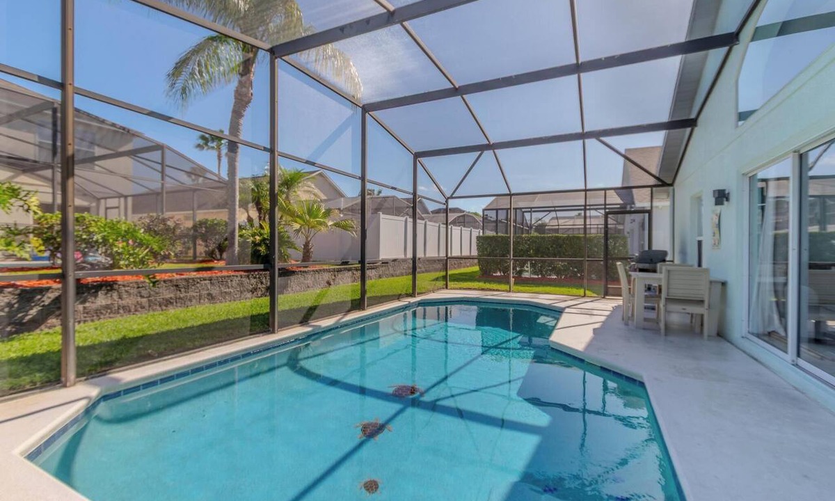 Lake Berkley House | Private Pool House w/Spa, Near Disney & Gym