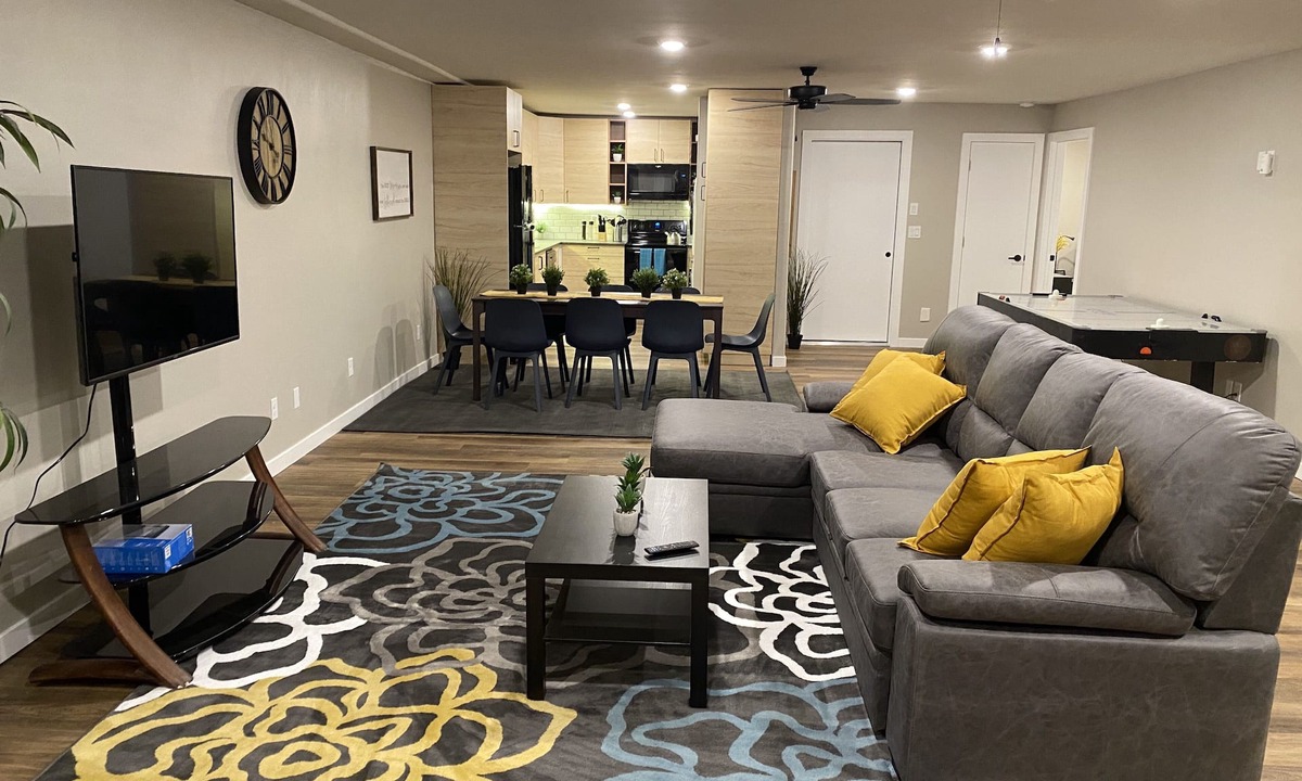 New Harmony House | Private Southern Utah Getaway near Zion National Park, Brianhead and more