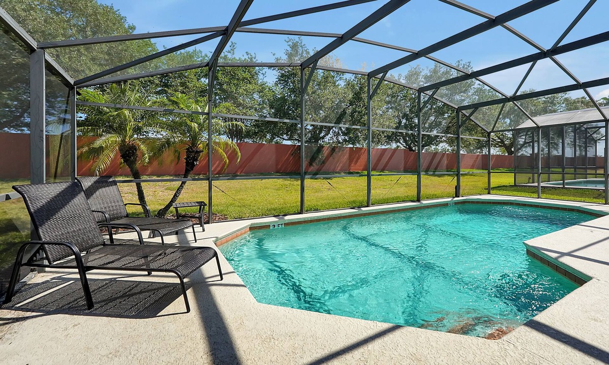 Solana House | Rare Ground-Floor Master! Modern 4BR Solana Resort Home + FREE Pool Heat
