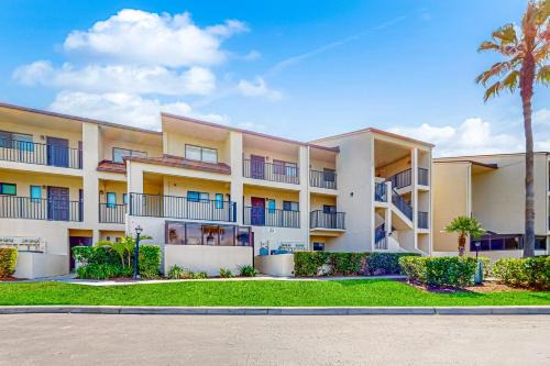 St. Augustine Beach House | Recently updated resort condo with 2 pools, 2 balconies, ocean views, BBQ, & W/D