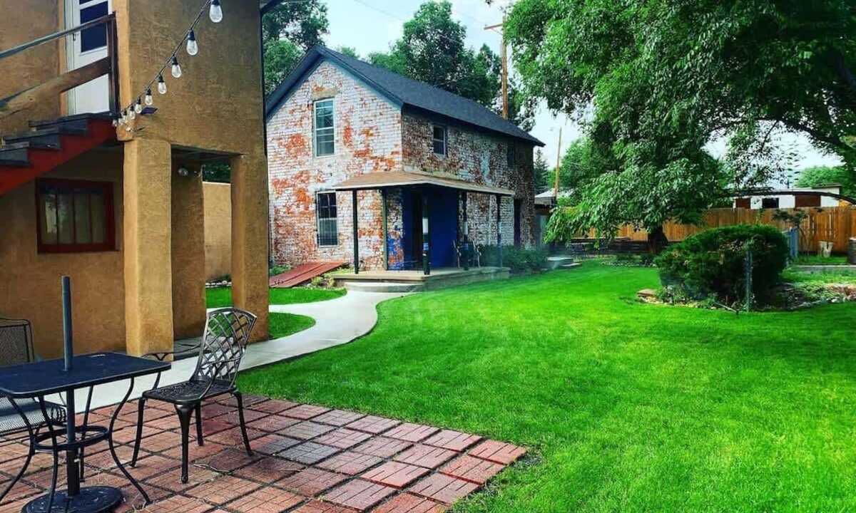 Raton Cottage | Restored 1890s Carriage House | Walk To Downtown