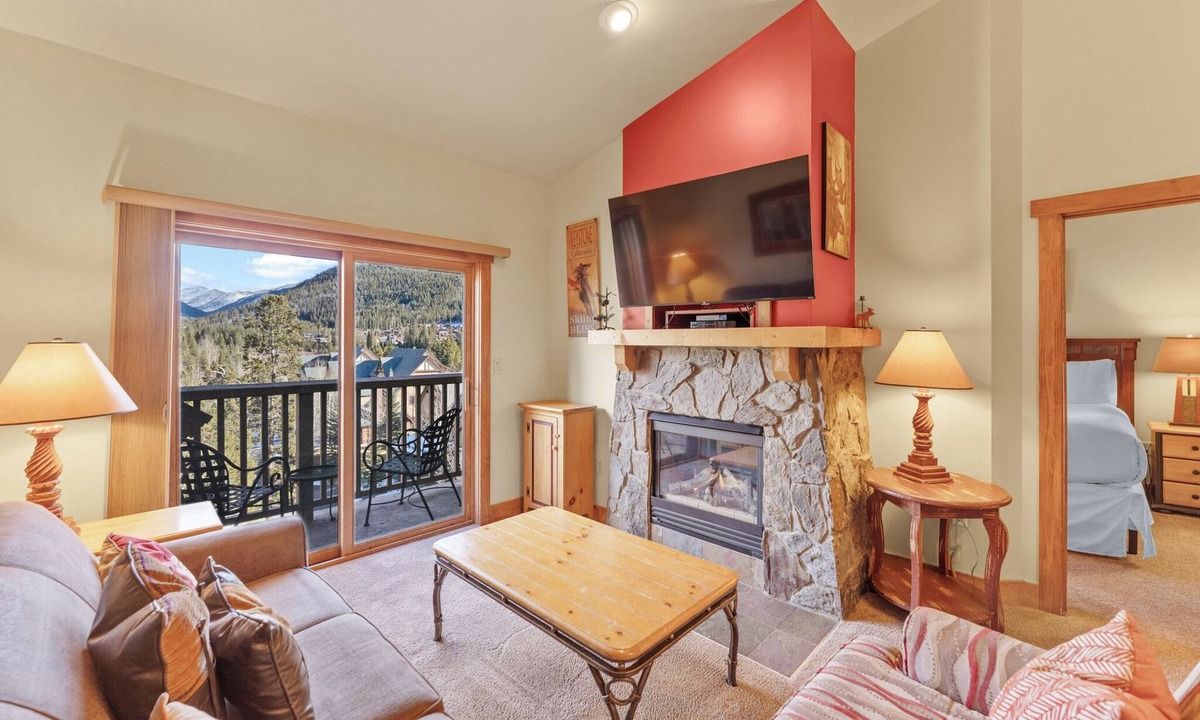 River Run Condo | River Run Condo w/Mountain Views from Private Balcony & Close to Gondola!