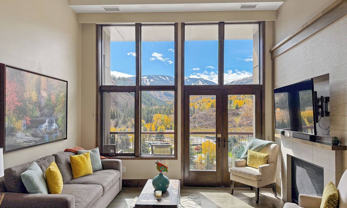 Avon Apartment | Riverfront Resort & Spa PENTHOUSE Residence Stunning Mountain Views, Ski-In/Out
