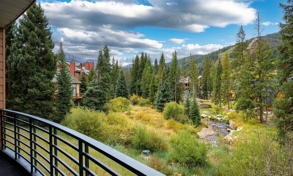 Old Town Condo | Riverside Retreat 2 Bedroom Condo