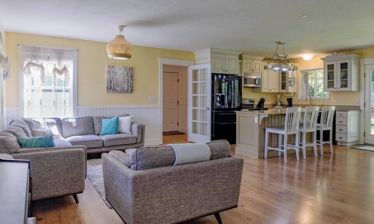 Lehi House | Roller Mills Retreat - 16+