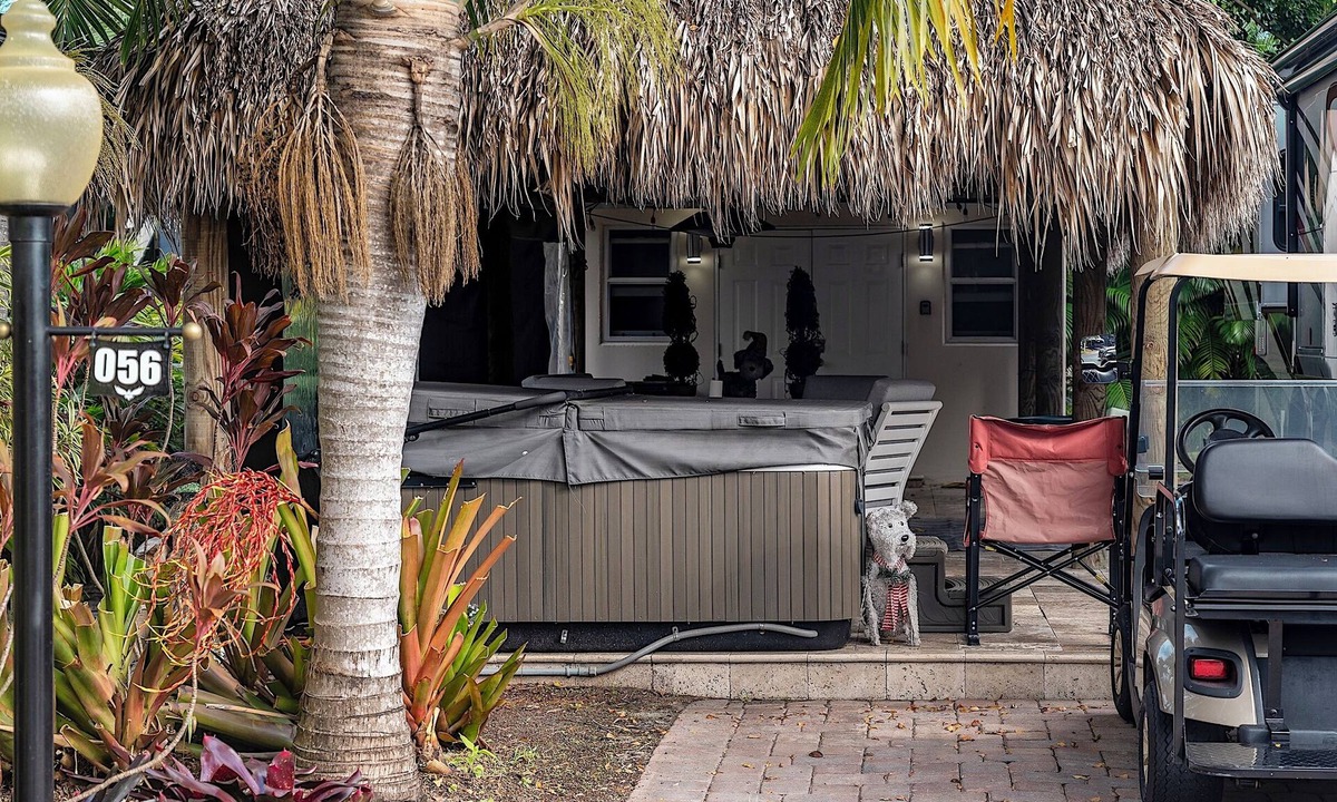 Margate Cottage | RV Lot for Rent!