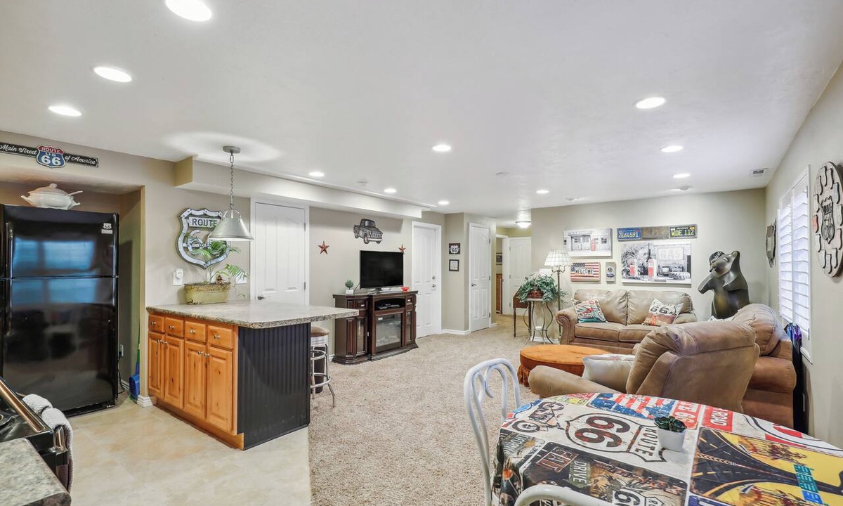 American Fork Apartment | Secret Garden Retreat | Private Patio | Kitchen