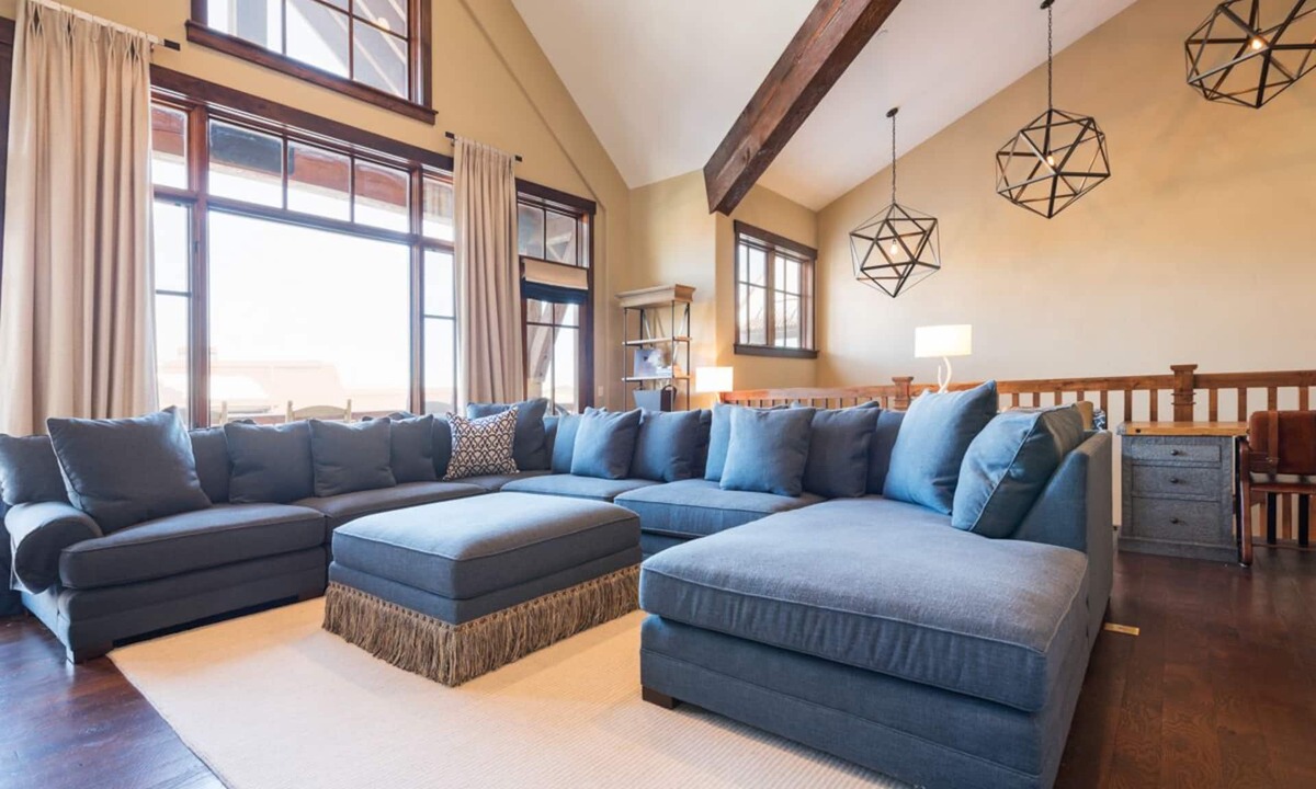 North Park City House | Silver Star 20 | Spacious Ski Home for Groups