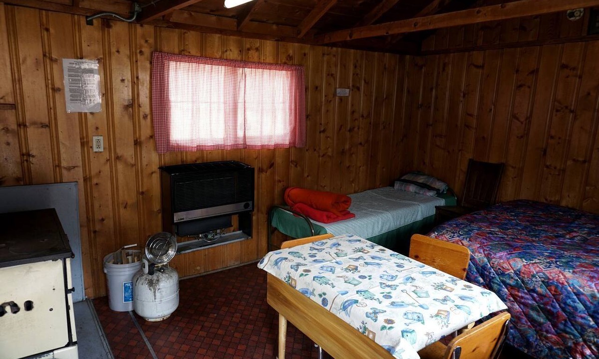Bellvue Cabin | Simple Mountain Cabin for a Rustic Mountain Retreat near Well Gulch Nature Trail, CO