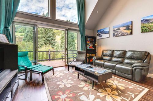Old Town House | Ski-In/Ski-Out Gemini Lift Access! Home w/Hot Tub