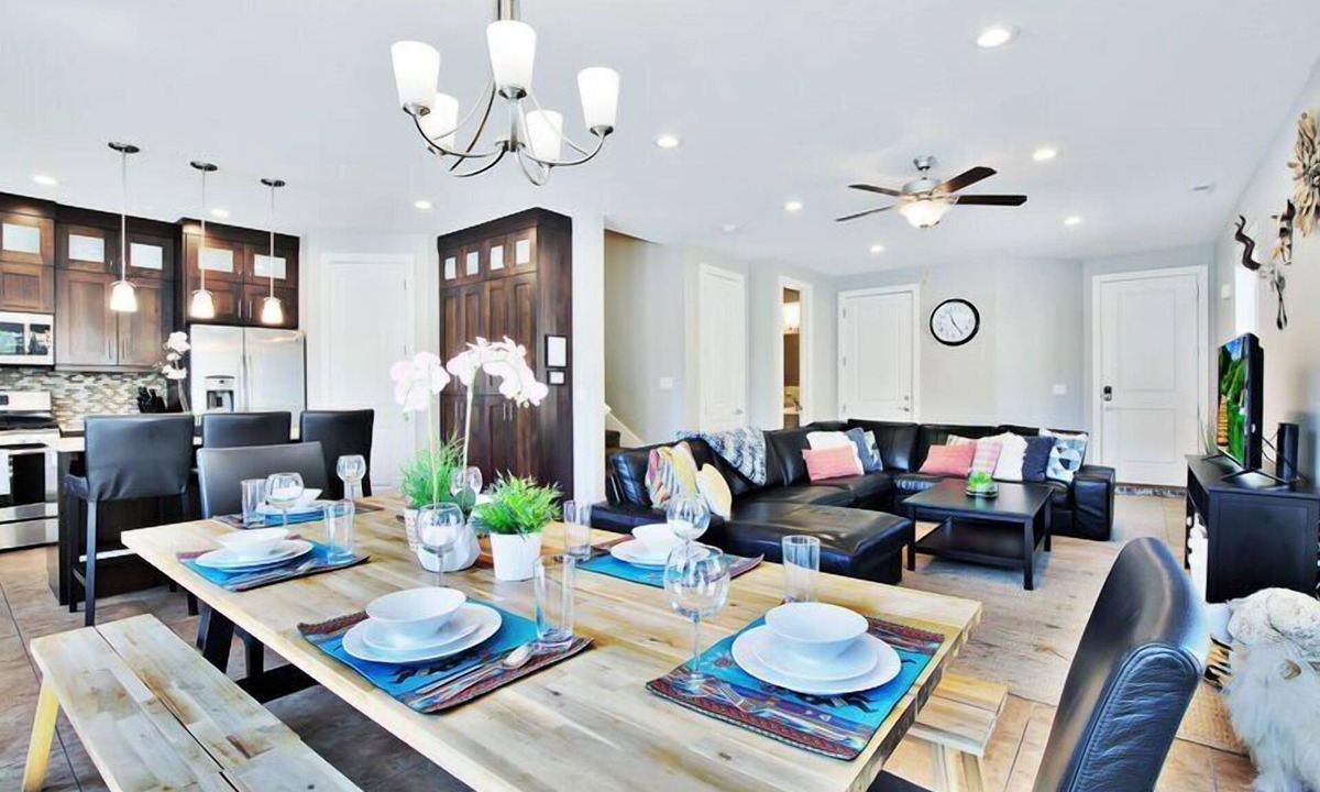 Moab House | Sleeps 48 Townies | Pool/Spa | Garage | Downtown Location | Entrada 424/428/432