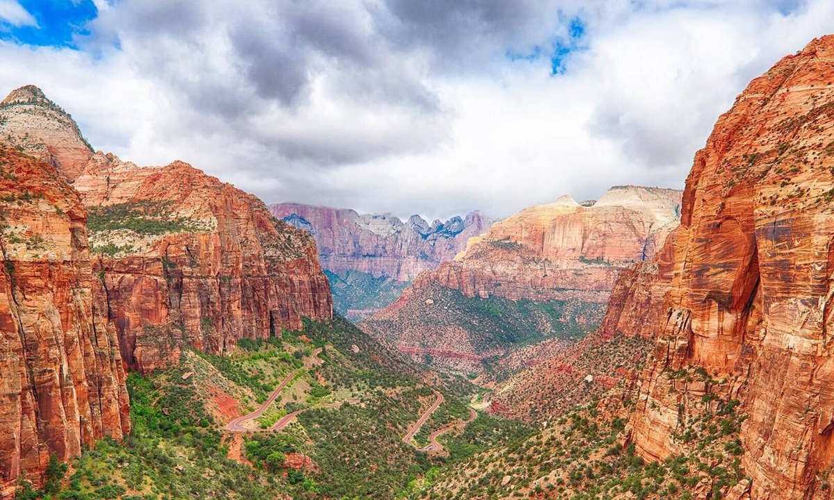 Glendale House | Southern Utah Adventure Hub Near Zion NP Hot Tub!