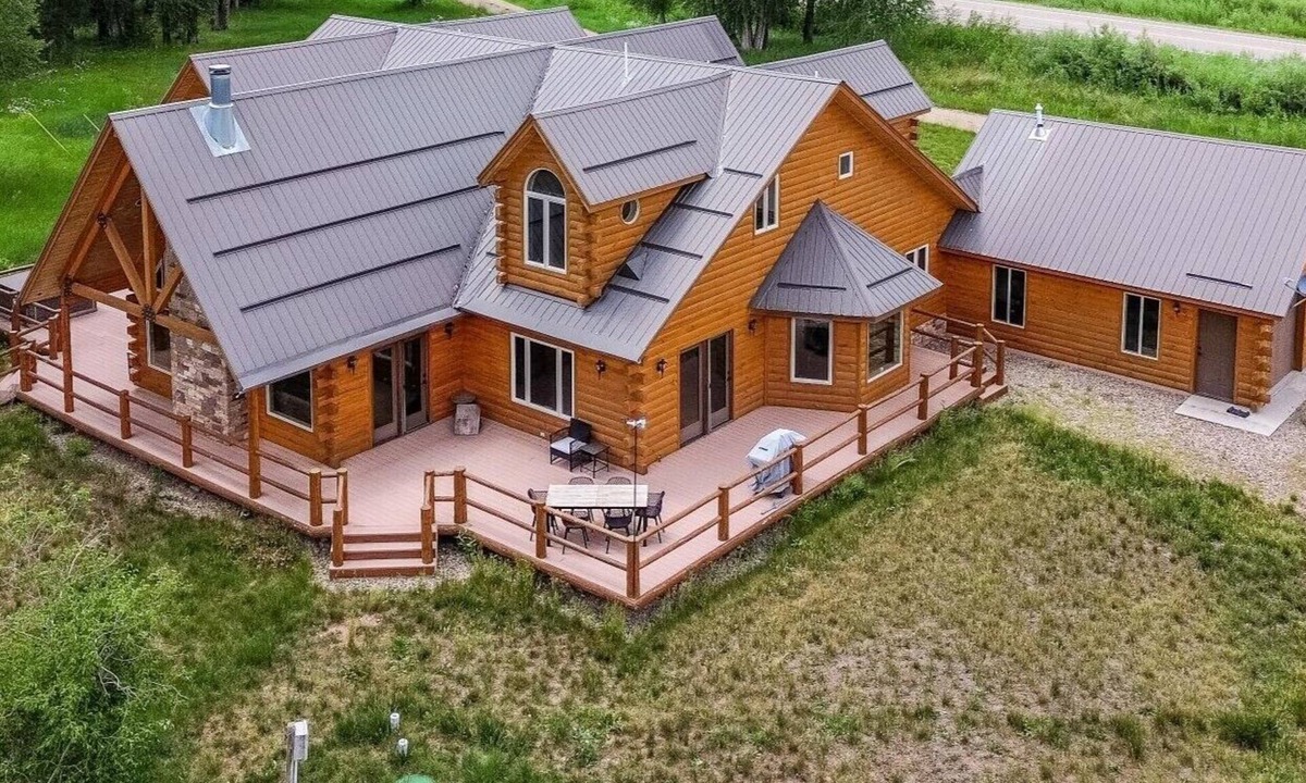 Cortez Ski Chalet | Spacious 3BR Chalet in Charming Dolores, CO- Hot Tub, Deck & Mountain Views