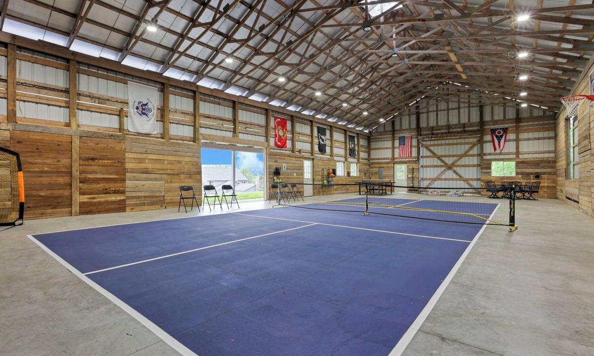 Logan Other | Spacious Getaway for 22 w/Pool, Hot Tub & Huge Game Room – Perfect for Groups!