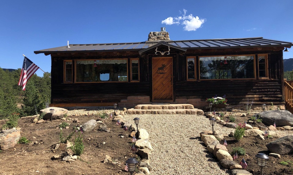 Allenspark Cabin | Spring get away near RMNP-Estes Park discounts available. Pet Friendly