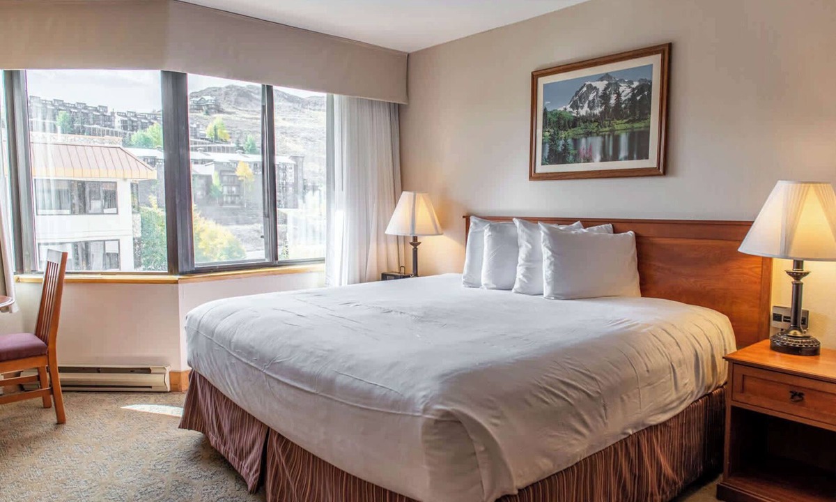 Mount Crested Butte Condo | Studio by Resort with Pool, Hot Tub, Biking Trails, Pets Okay