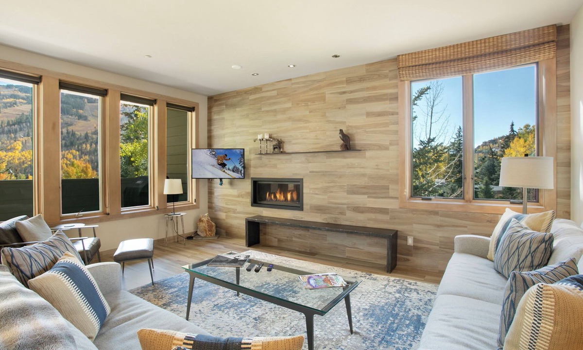 Vail Condo | SunVail 24D - Pristine Newly Remodeled Condo, Heated Pool and Hot Tubs