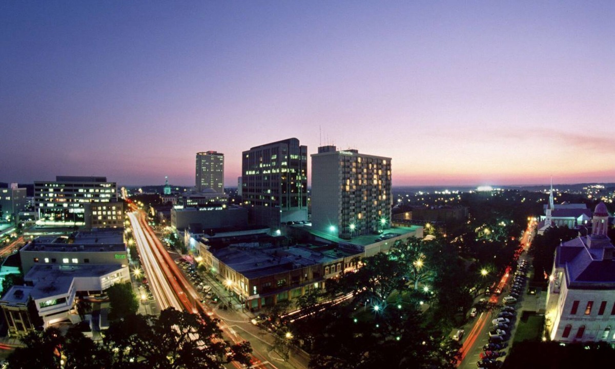 Tallahassee House | Tallahassee Vacay! 2 Relaxing Stays! Enjoy On-site Pool! Free Parking!
