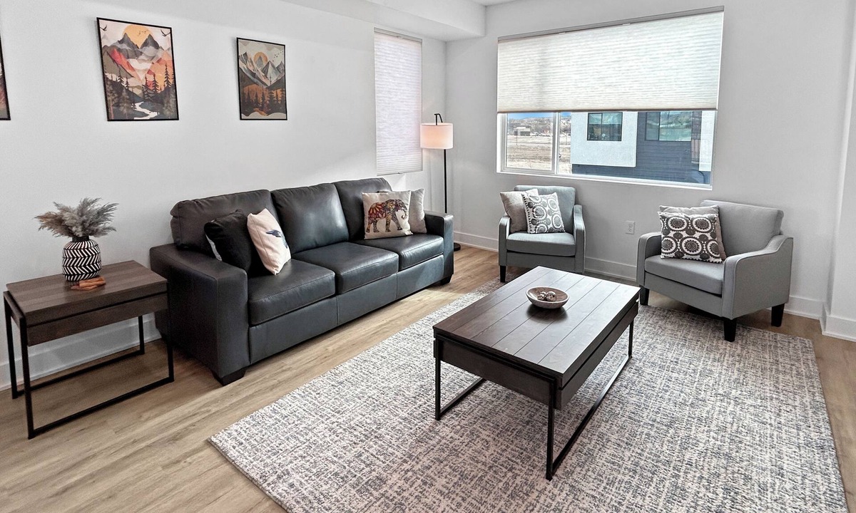 Grand Junction House | Terrace at 2 Rivers, No Pet Fee, Private Bath in Each Room