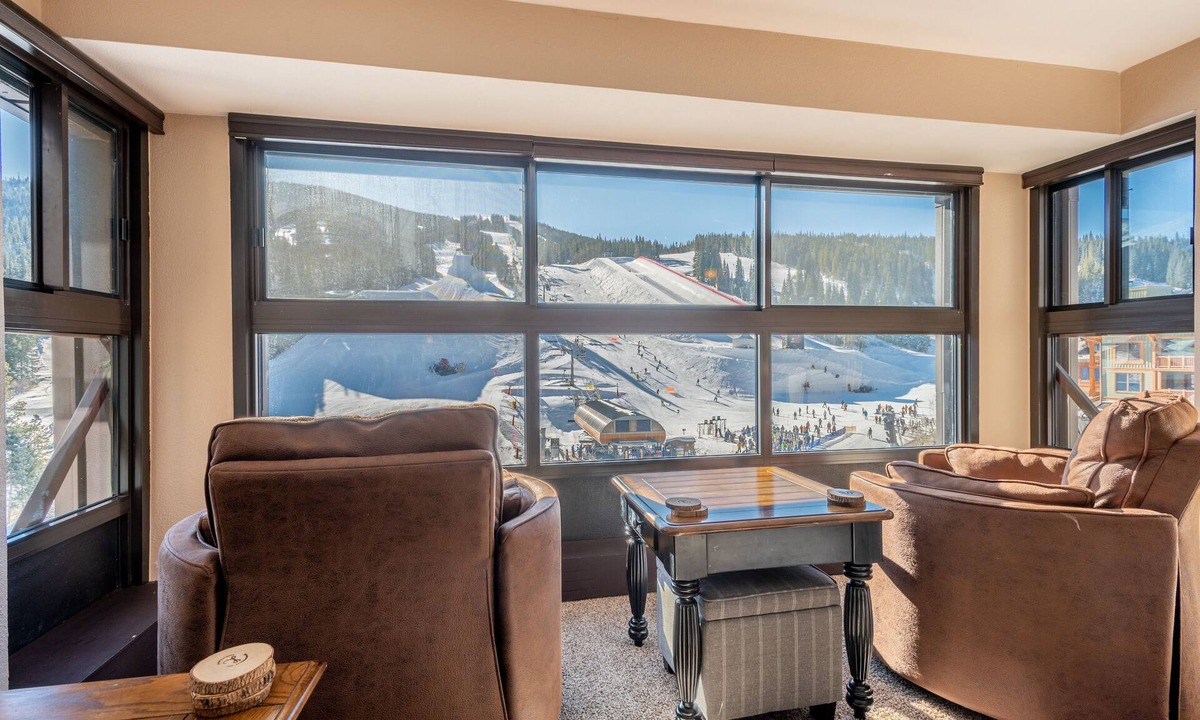 Copper Mountain Village Condo | The best view in Center Village. Perfect for Concerts and Skier watching!