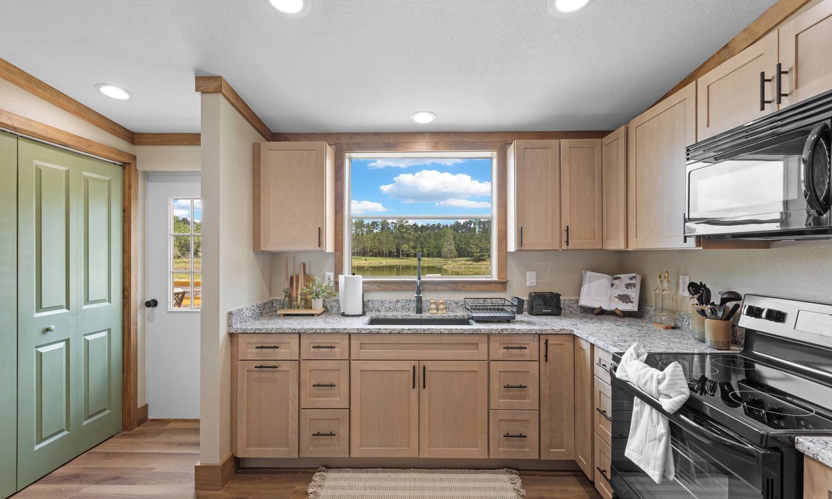 Monticello House | The Hideaway at Goose Pond Acres- Private Waterfront Retreat