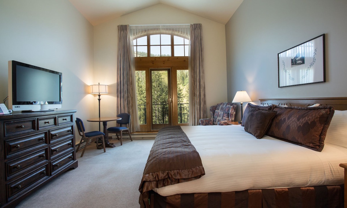 Salt Lake Mountain Resorts Hotel | The Inn at Solitude