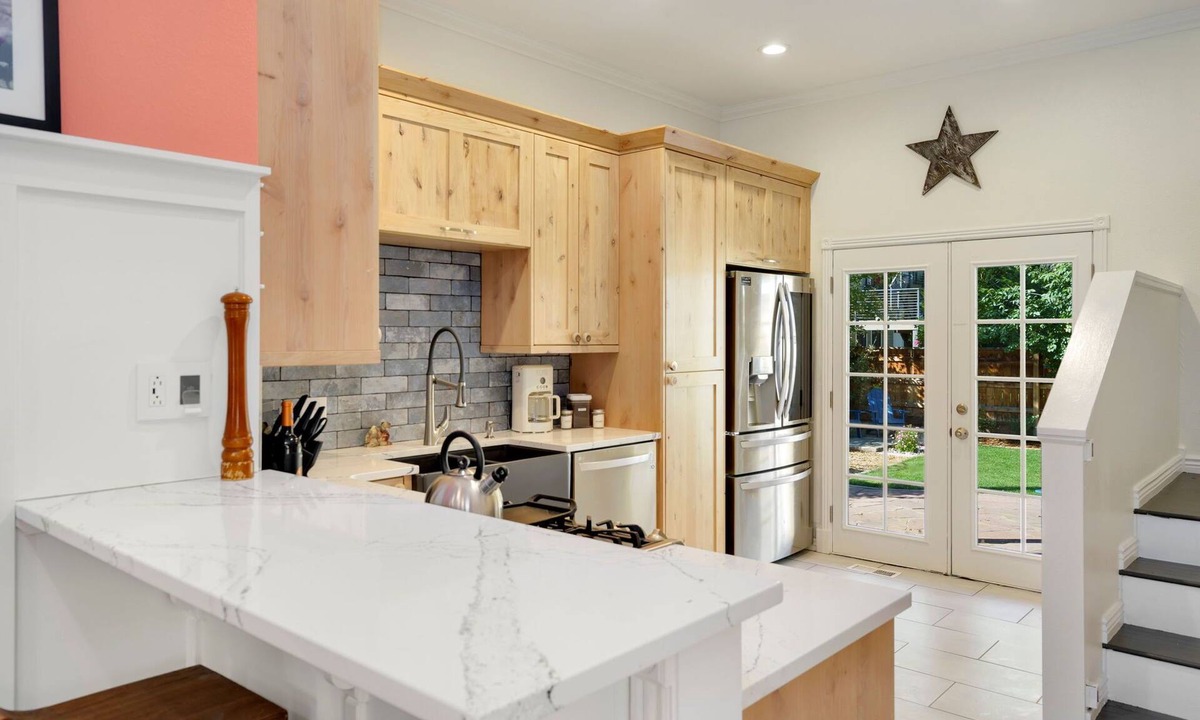 Old Town West House | The Magnolia House in Old Town - Private Hot Tub