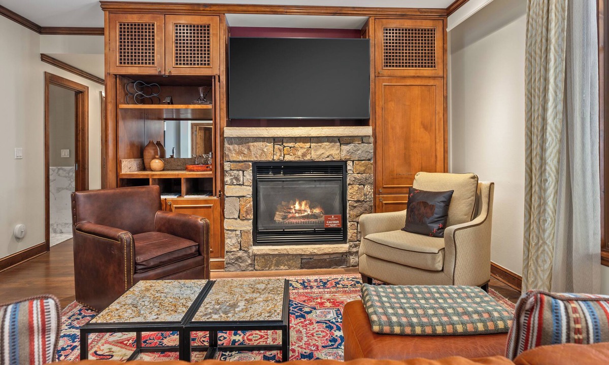 Aspen Hotel | The Ritz-Carlton | Three-Bedroom Premier Residence 8103, Ski-in & Ski-out Resort in Aspen Highlands