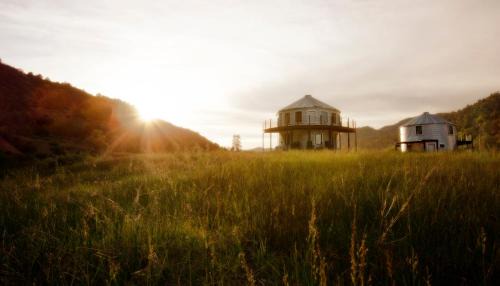 Glendale House | The Silo Loft at Goose Lake Lane