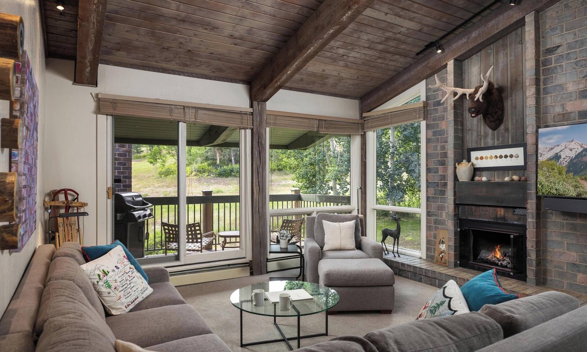 Snowmass Village Condo | Top of the Village - Trails 306