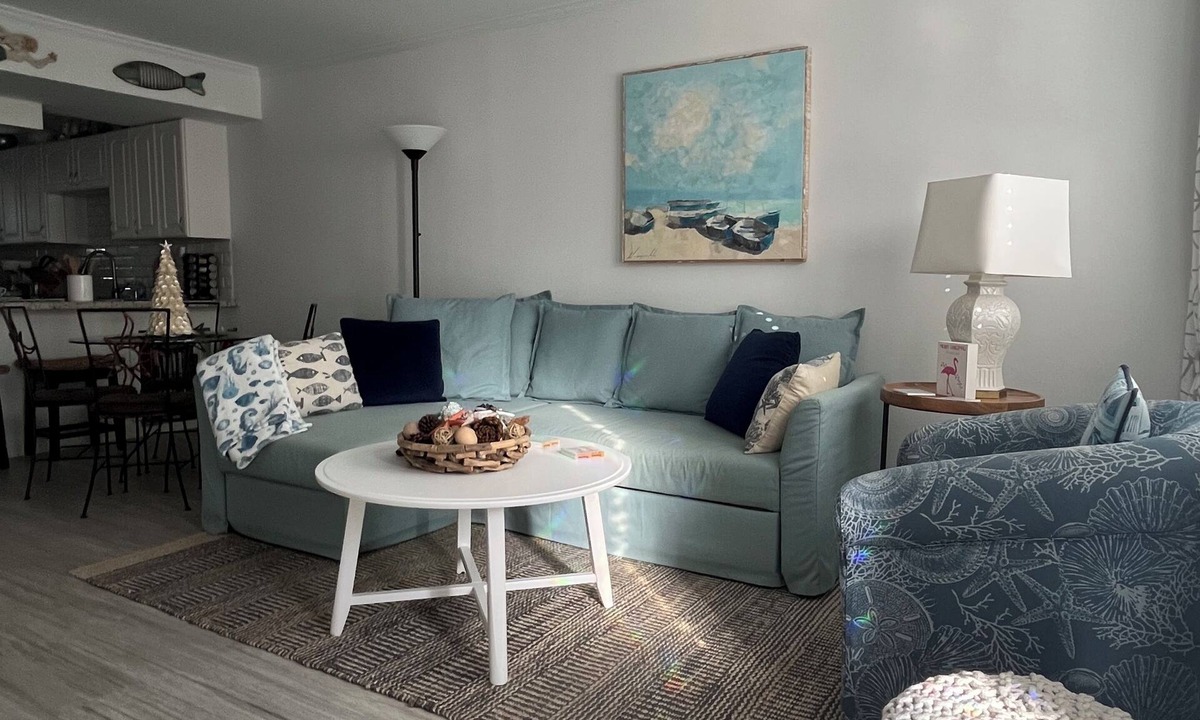 Deerfield Beach House | Townhouse 2 bd/2 1/2 bath Within walking distance to everything