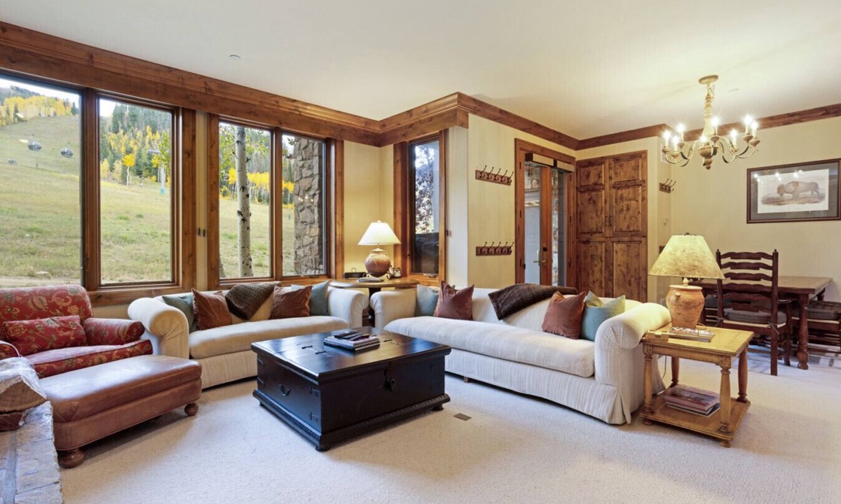 Highlands Townhomes Condo | True Ski-In/Out - Highlands Slopeside Condo
