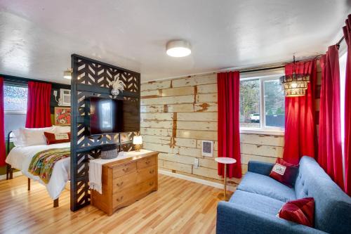 Latah Valley Apartment | Unit 1: Historic Studio, Easy Hwy 195 Access