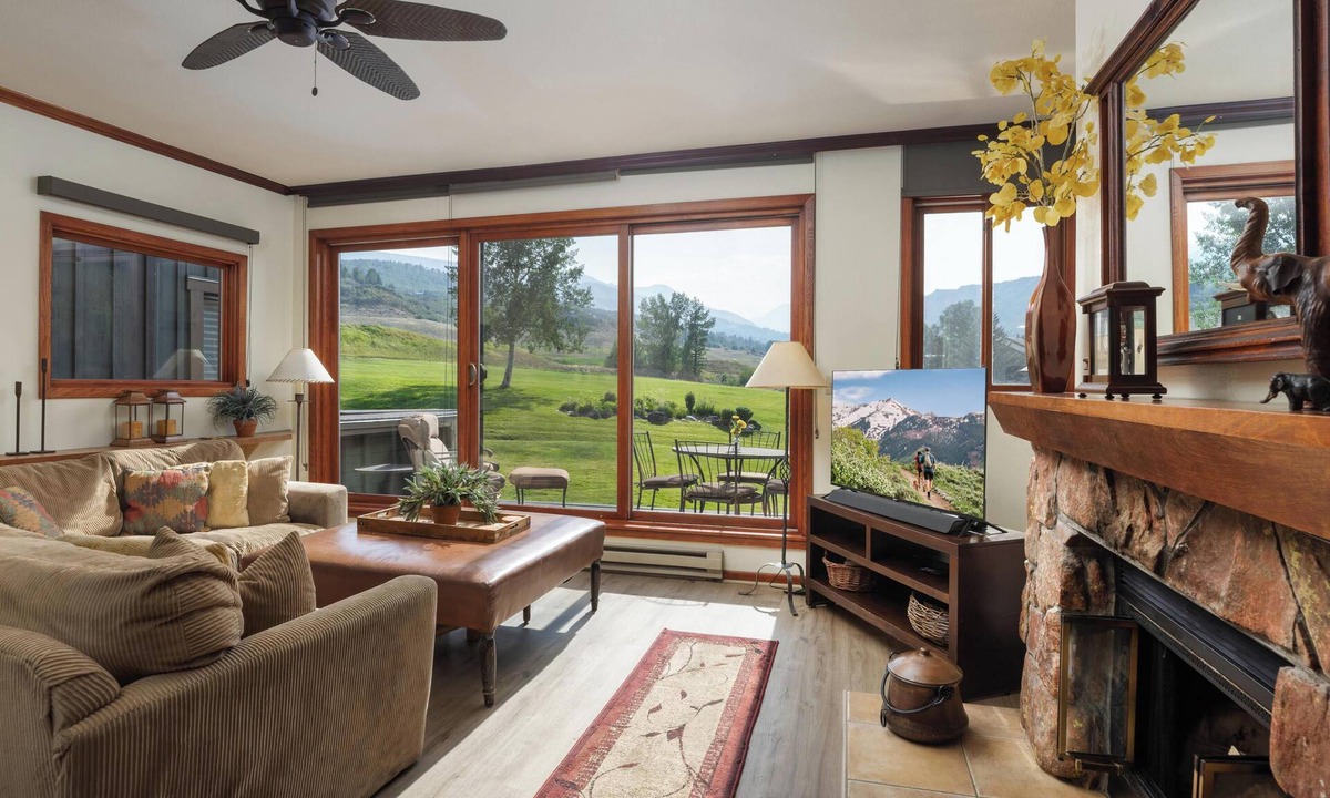 Snowmass Village Condo | Villas at Snowmass Club - 1611 ~ Snowmass Club Access ~