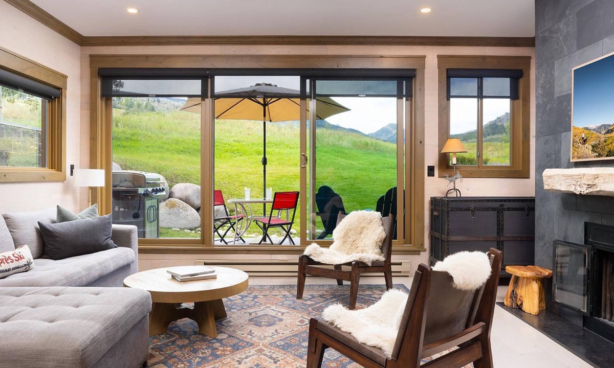 Snowmass Village Condo | Villas at Snowmass Club - 1617 ~ Snowmass Club Access ~