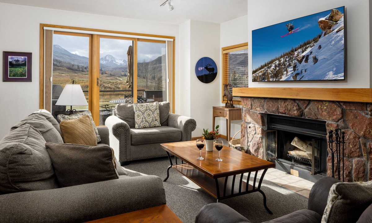 Snowmass Village Condo | Villas at Snowmass Club - 1625 ~ Snowmass Club Access ~