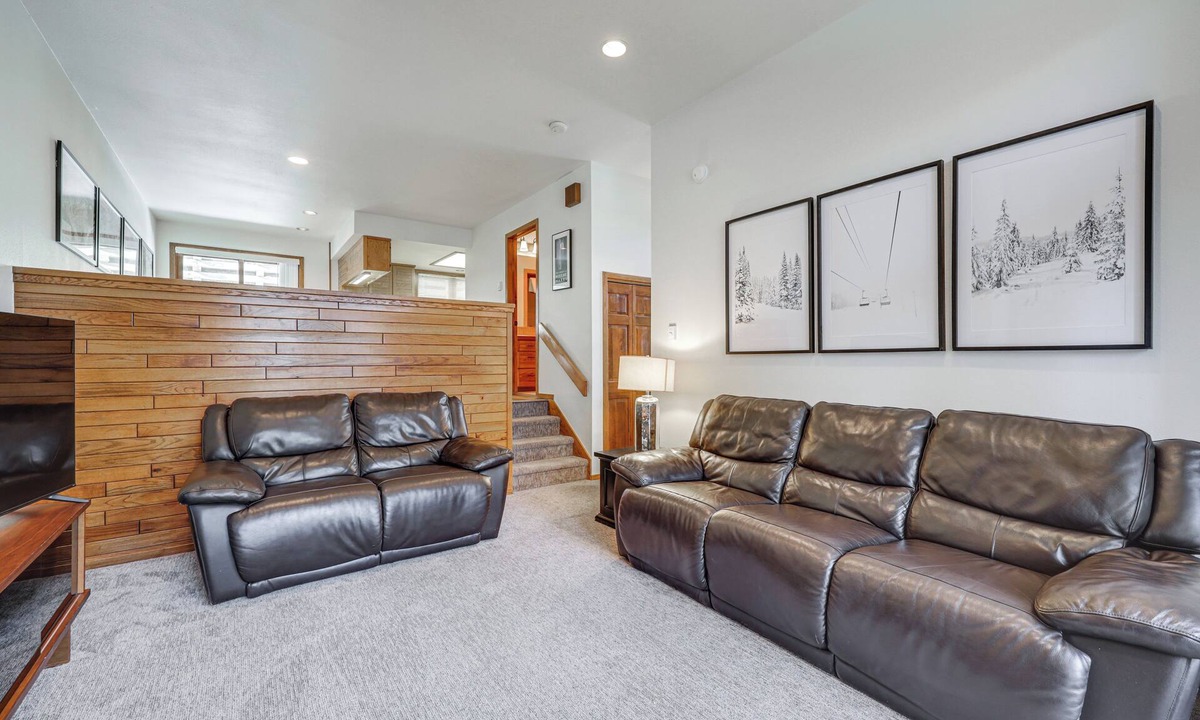 Peak 9 House | Walk to Chairlifts: Breck Condo w/Private Patio