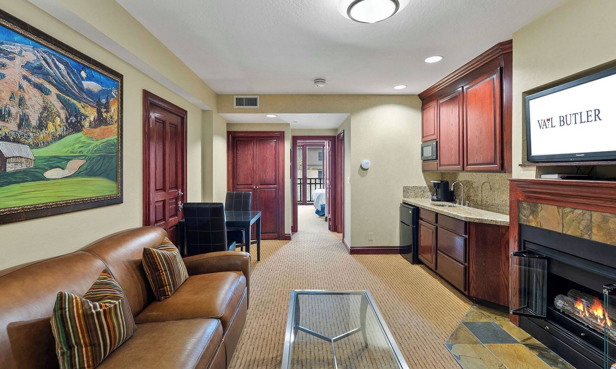 Beaver Creek Apartment | Walk to Everything! BC Village, ski, shop, dine. Amenities galore!