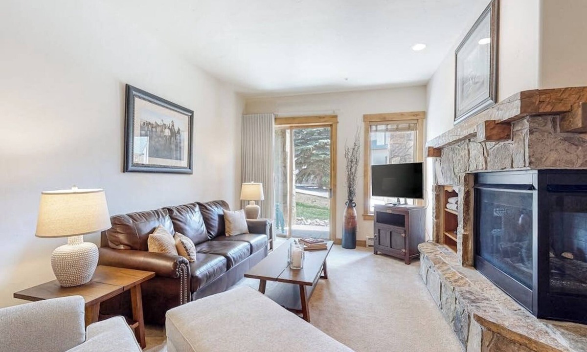 Steamboat Springs Condo | Walk to gondola! Condo w/fireplace, W/D & shared pool/hot tubs/gym/steam room!