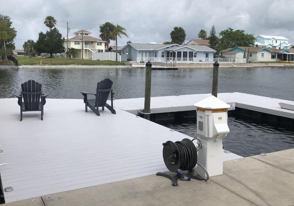 Spring Hill House | Waterfront Hernando beach house on deep water canal w/dock, fishing, kayak
