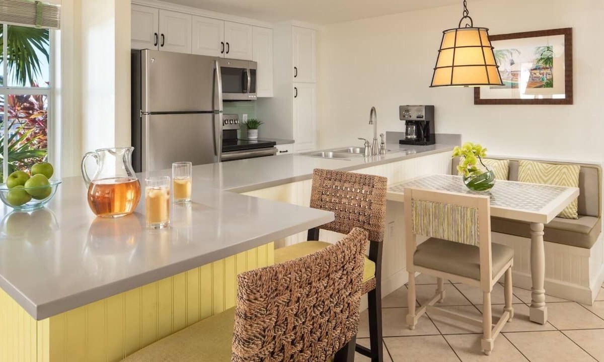 Truman Annex Resort | WATERFRONT Sunset Harbor Resort in Old Town+ Resort Amenities, 2BR Suite