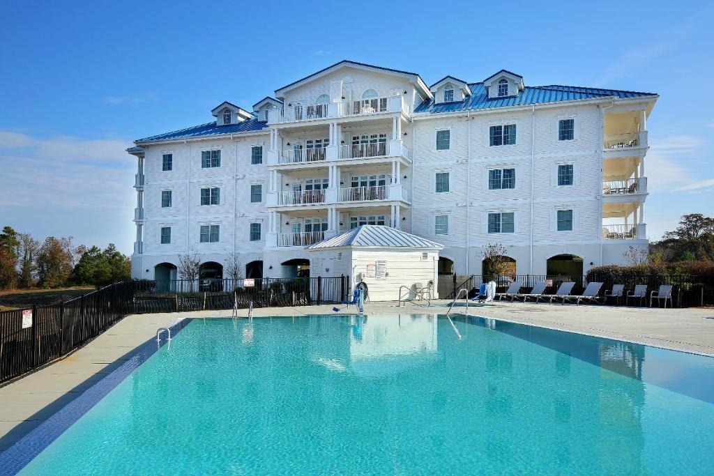 Roper Hotel | Waterside Resort