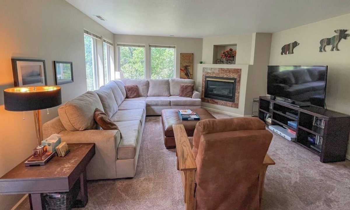 Avon Condo | Waterview Mountain Condo | Patio, Fireplace & Views - Near Skiing/Eagle River