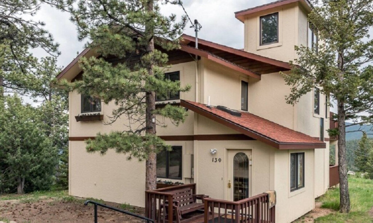 Estes Park House | Work Away From Home- Mountain Home! Mountain Views of RMNP,Hot Tub,Sauna, Rural, Mountain Getaway-Top Of The World, Estes Park CO
