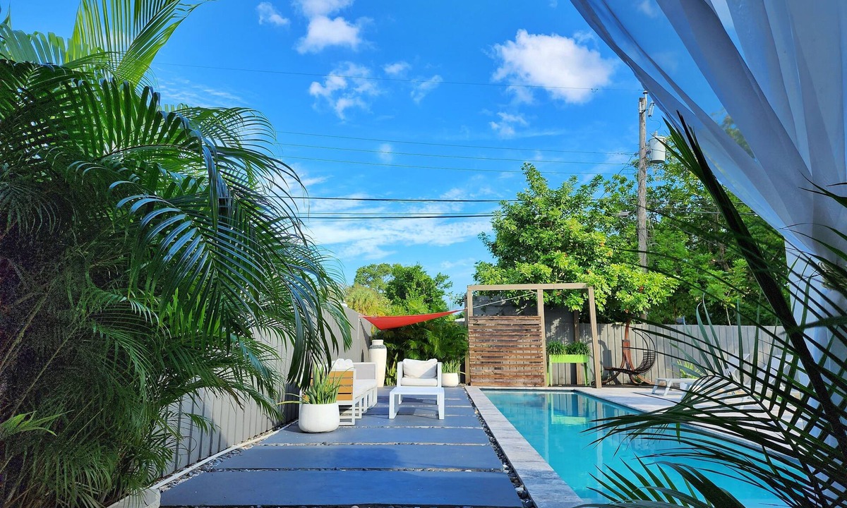 Central Fort Lauderdale House | Zen backyard w/heated pool close to the Beach/Las Olas and Wilton Manors