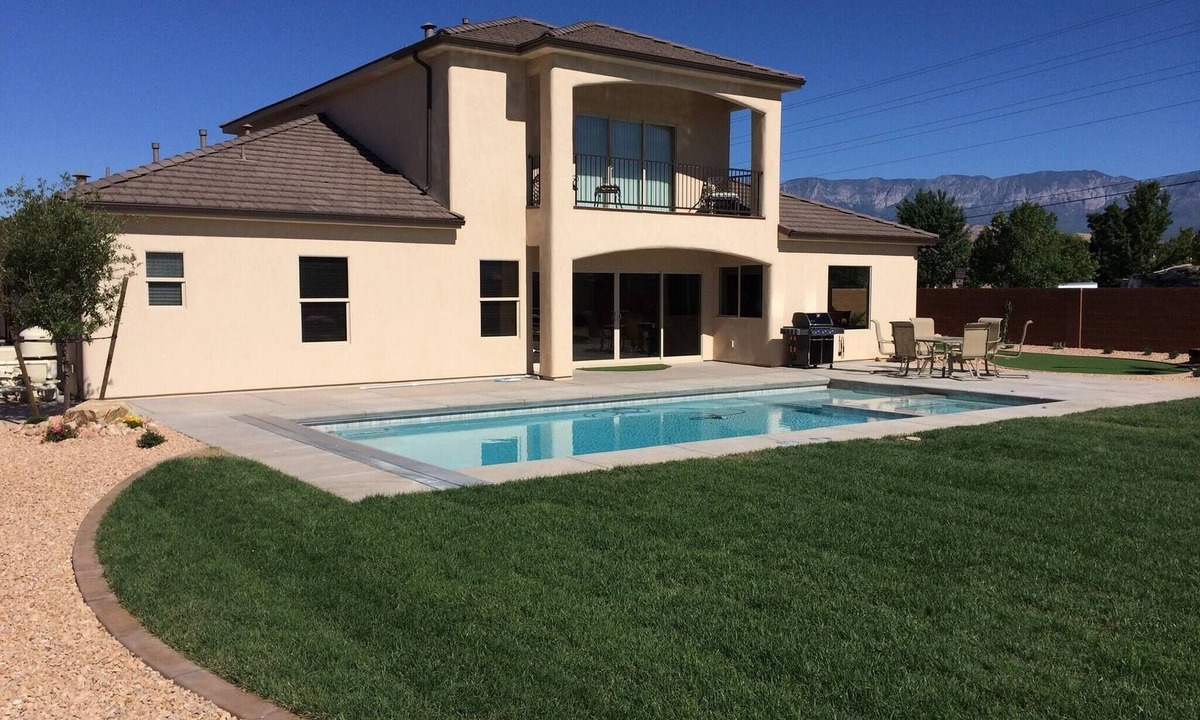Hurricane House | Zion National Park Vacation Home~Private Pool
