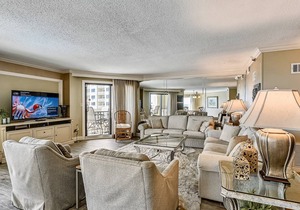 200 m² Condo ∙ 3 bedrooms ∙ 8 guests